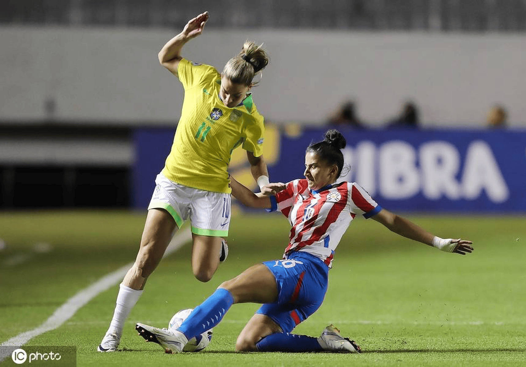 巴西队实力出众，女足世界杯争奇斗艳的简单介绍