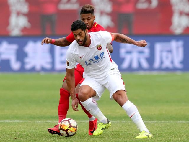 包含忠和依兰逆袭胜出，亚冠赛场上玩转对手的词条