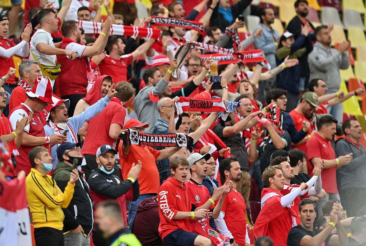 西班牙队在比赛中表现出色,晋级决赛 西班牙队在比赛中表现出色,晋级决赛