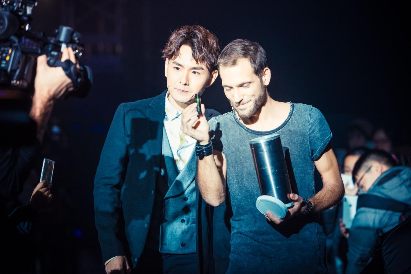 骑士球员集体表现出色,轮番表演 骑士球员集体表现出色,轮番表演