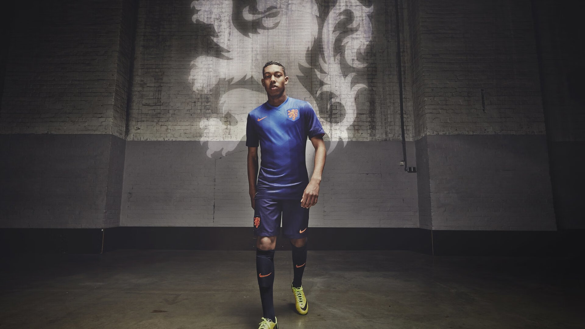 奥运周期关键战焦点战，澳大利亚防守锁死巴拉圭的战术密码